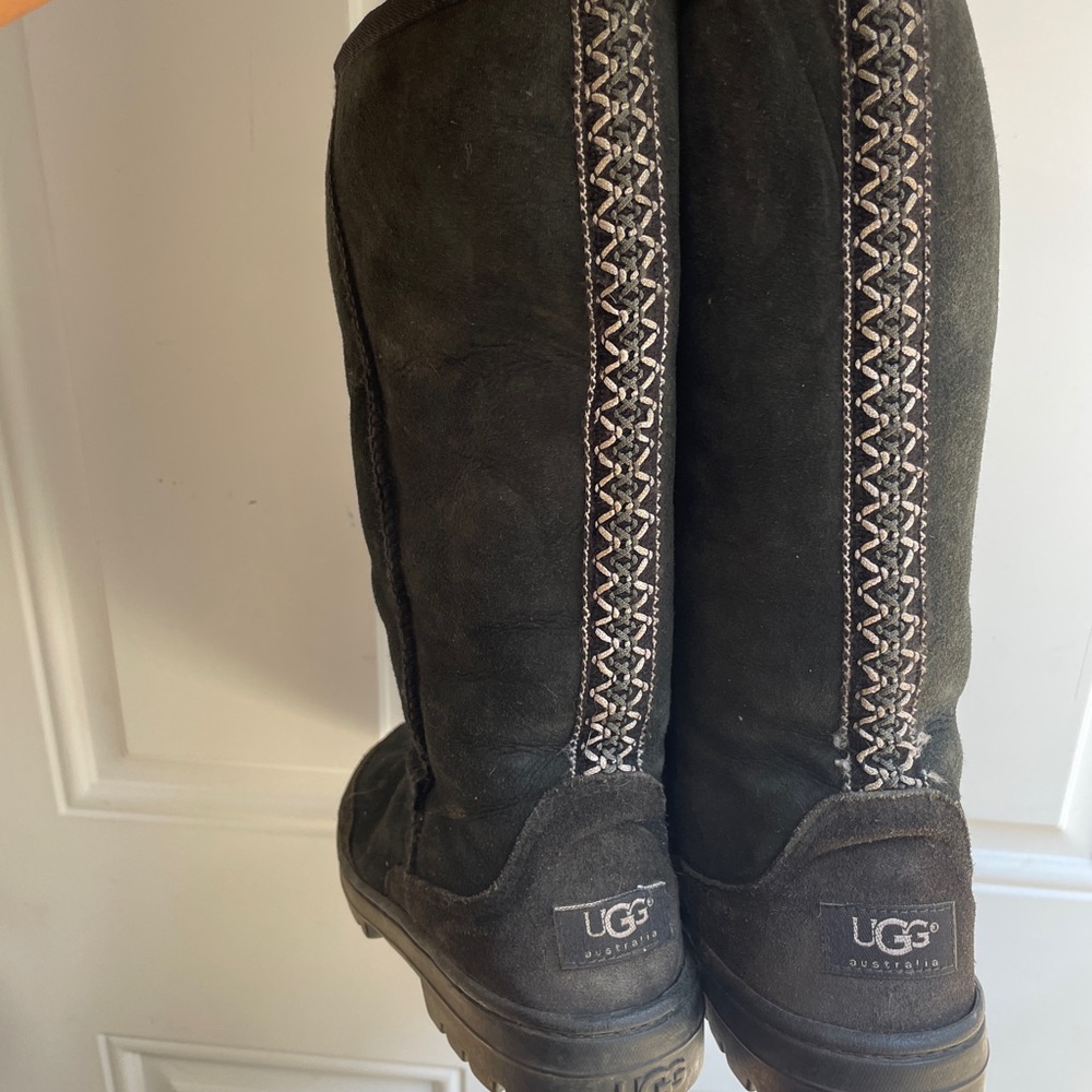UGG Black Shearling-Lined Boot Interior Detail